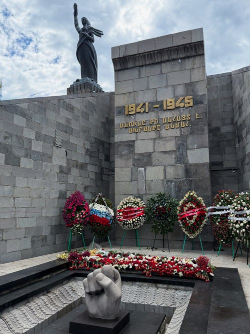 WWII Memorial & Mother Armenia